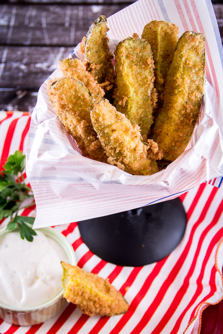 Fried Dill Pickles with Ranch Dressing from Everyday Good Thinking | @HamiltonBeach