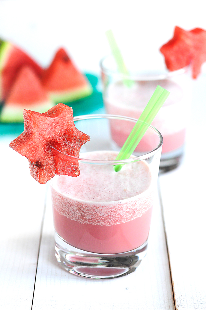 Strawberry Watermelon Smoothie - 8 Smoothie Recipes to 'Ring in Spring' from Everyday Good Thinking by @hamiltonbeach